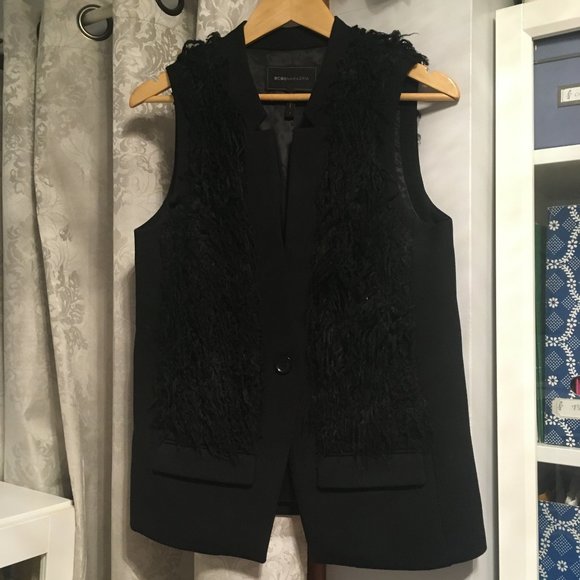 BCBGMaxAzria black vest with mongolian style faux fur size S - Picture 2 of 4